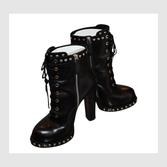 Pre owned Alexander McQueen Stud Ankle Boots
