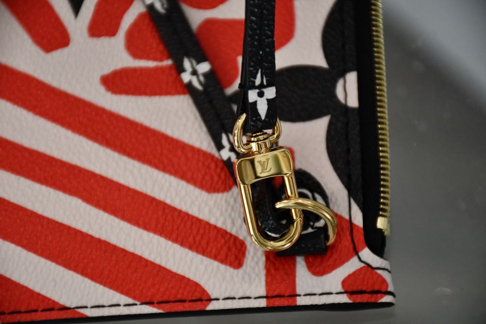 Louis Vuitton Jungle Giant Monogram Pouch. Limited Edition