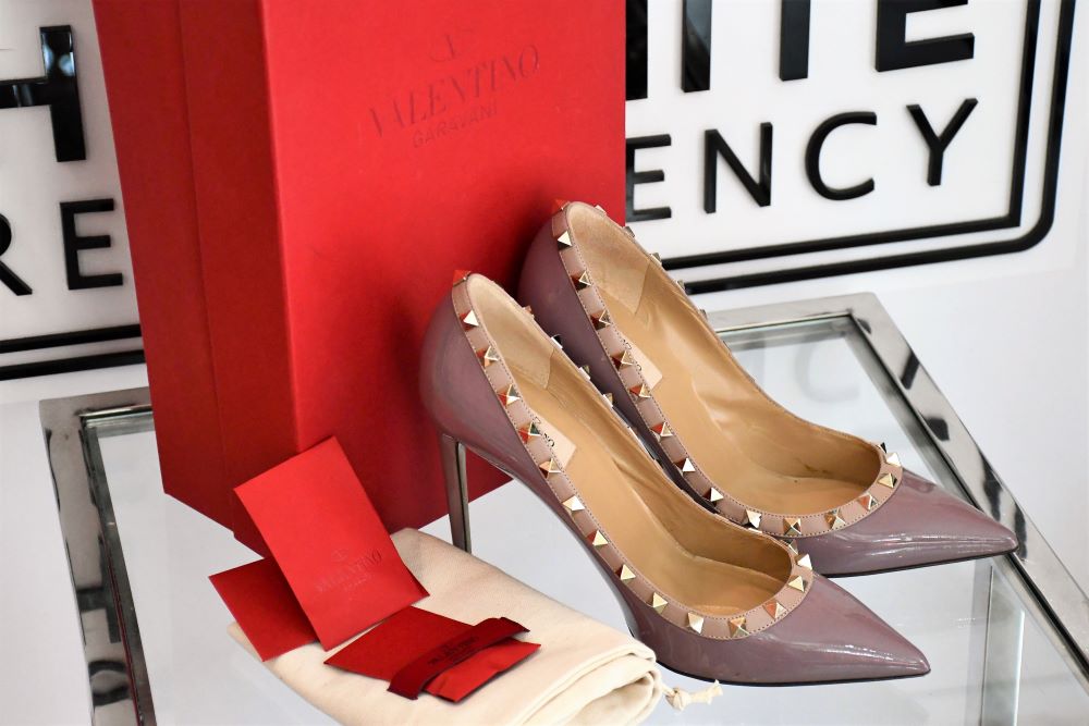 Dress Valentino White Rockstud Heels Valentino Rockstud Court Shoes