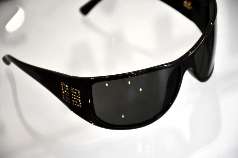 four g logo Givenchy Black Logo Crystal Embellished Sunglasses