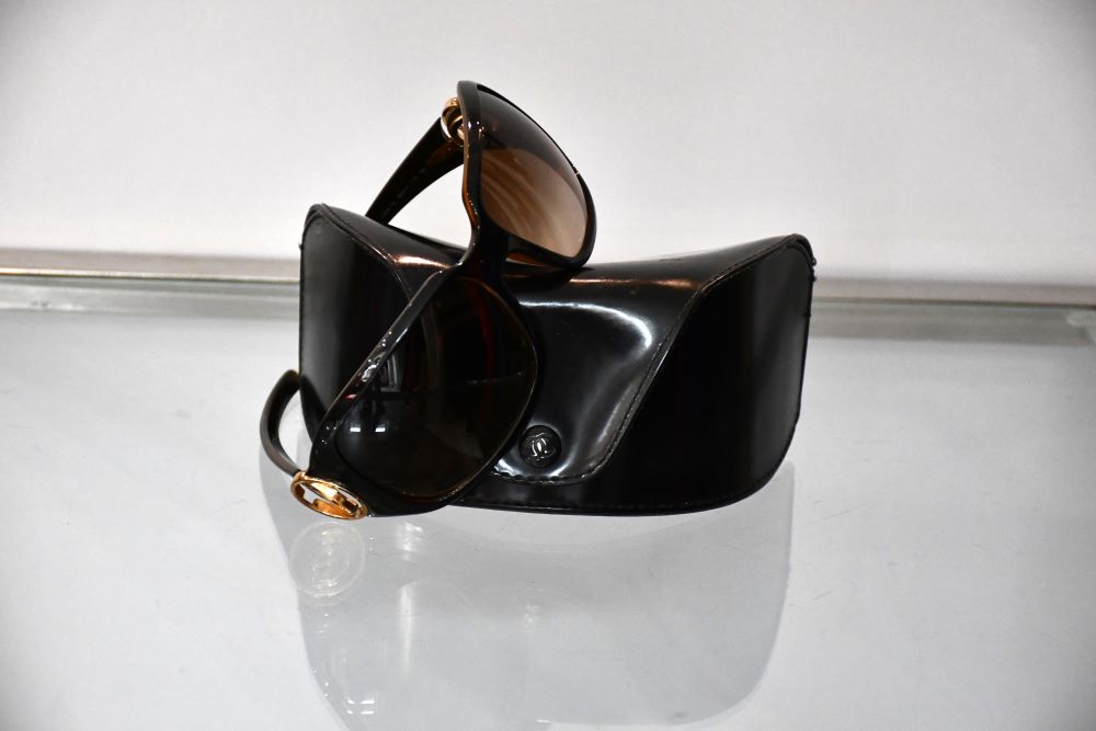 pre owned Chanel Luxury Brown Sunglasses with case