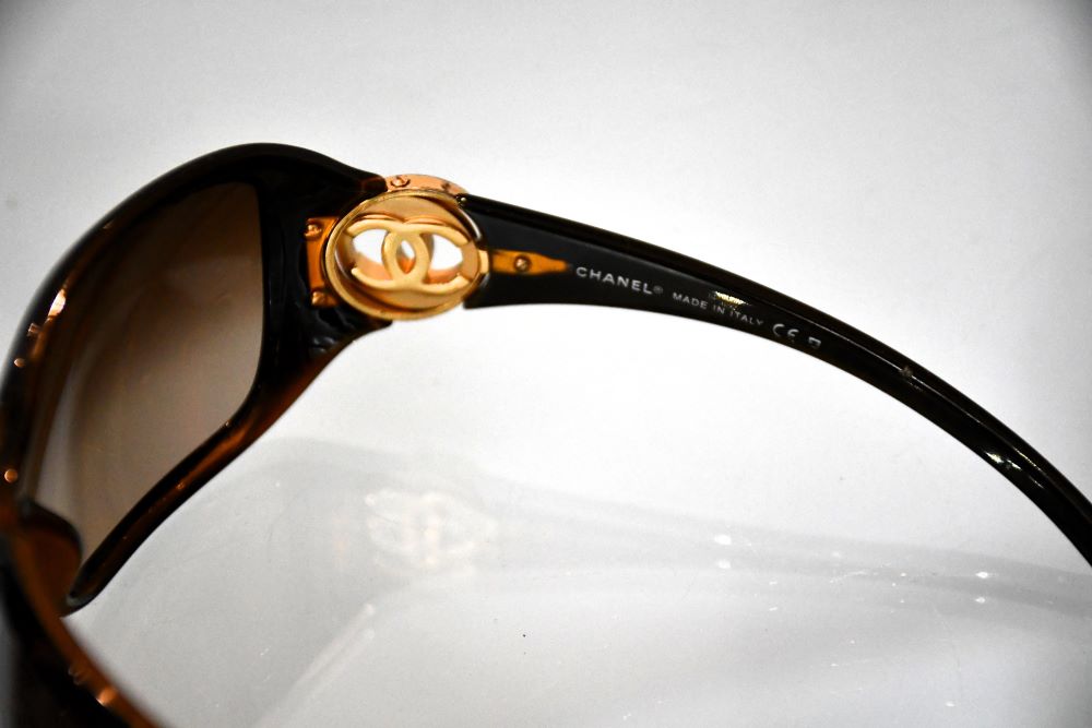 Chanel Luxury Brown Sunglasses