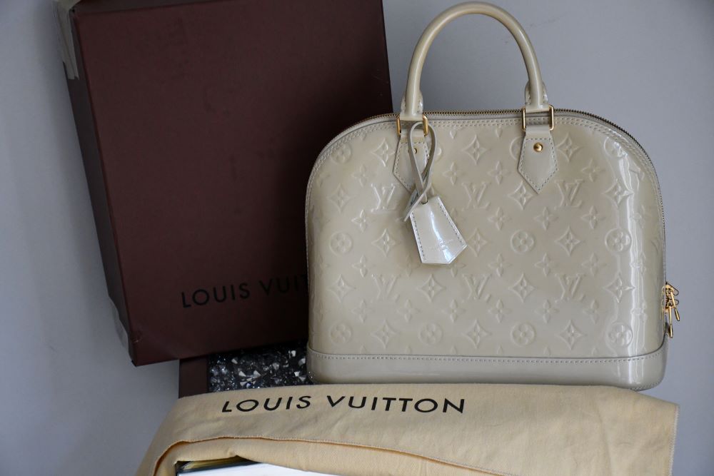 preloved Louis Vuitton Alma MC Blanc Corail Bag with box and dustbag
