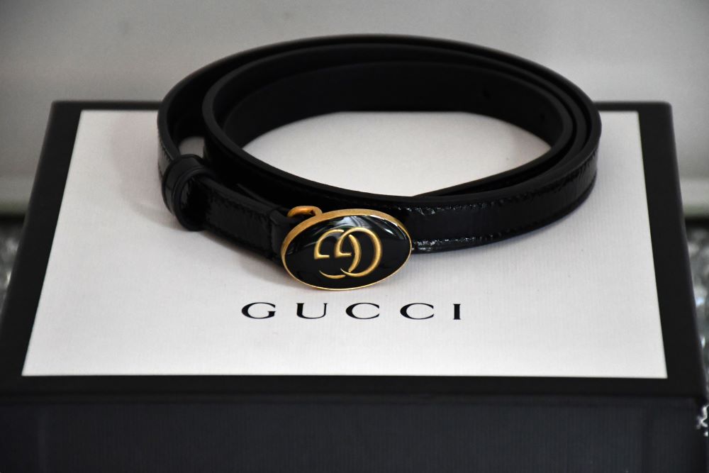 Gucci GG Patent Leather Skinny Belt