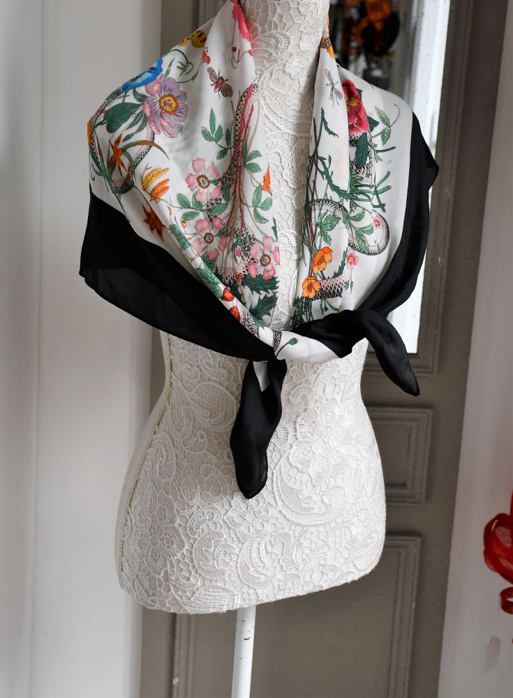 Gucci Flora Snake Scarf
