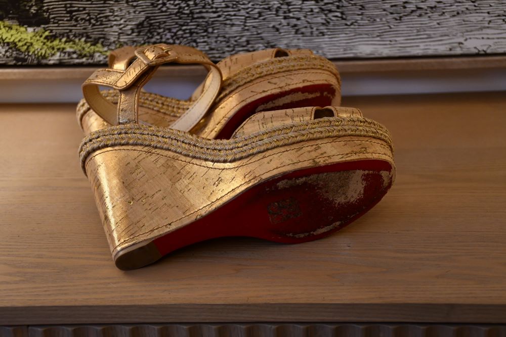 Louboutin Almeria 120 Liege Pepite Gold Sandals (41)
