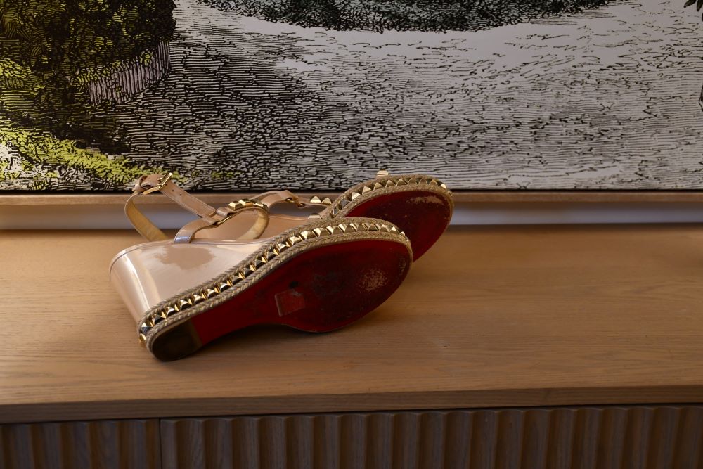 Louboutin Cataclou 110 Patent Nacre Gold Sandals (42)