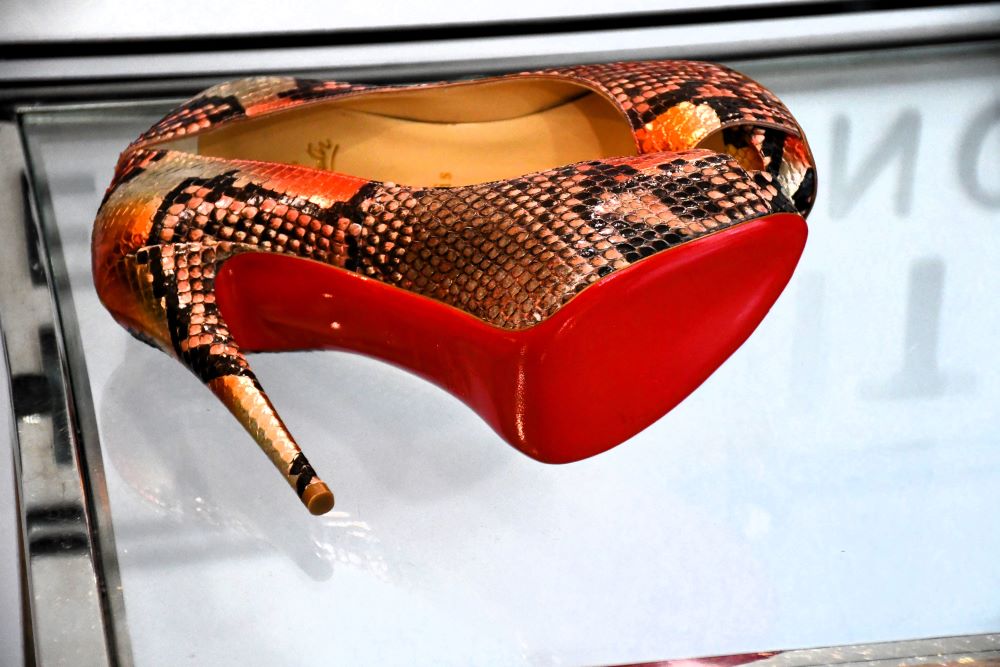 Louboutin Vendome 120 Python Pesce Shoes (6) UNUSED