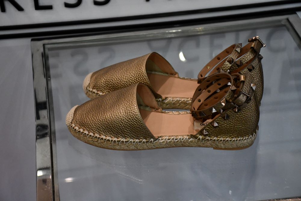 Valentino Rockstud Ballerina Espadrilles (5)
