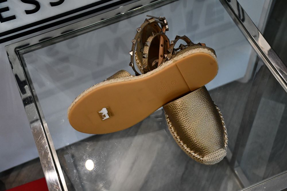 Valentino Rockstud Ballerina Espadrilles (5)