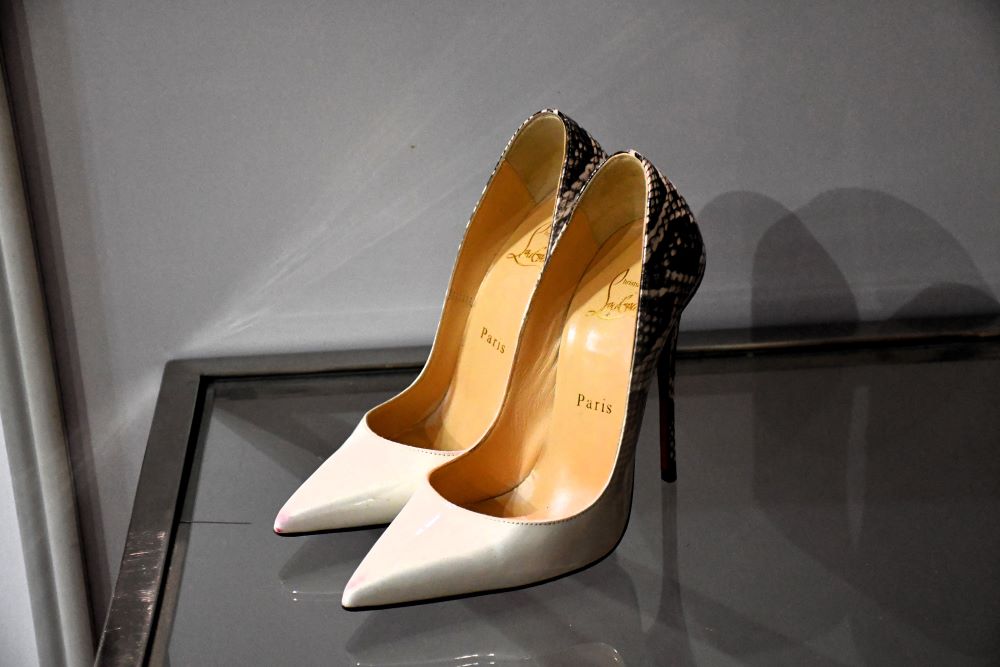 Louboutin So Kate 120 White Black Python Shoes (35.5)
