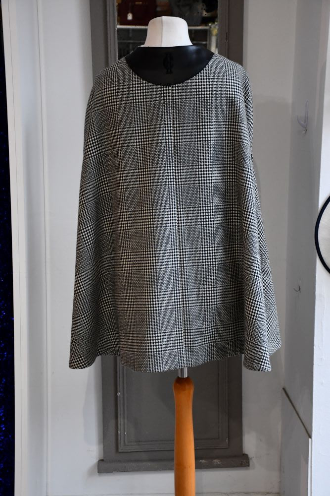 Holland Cooper Slim Dog Tooth Cape