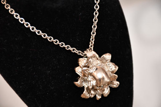 preloved Alexander McQueen silver flower necklace