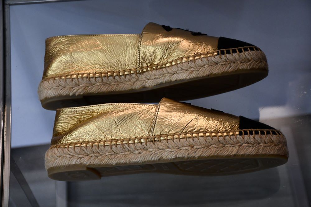 Chanel CC Black Grosgrain and Gold Leather Espadrilles UNWORN (5)