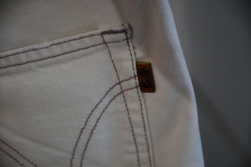 Pre owned Dolce &amp; Gabbana Cropped White Jeans