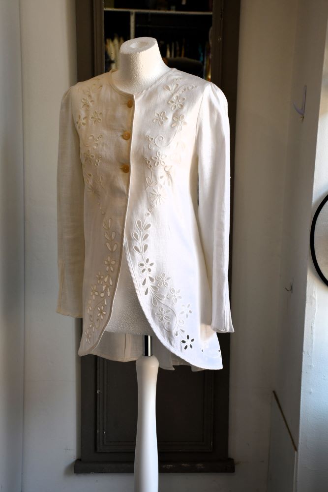 preloved Kenzo White Linen Summer Jacket cut out floral detailing