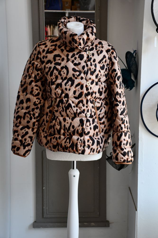 preloved Marc Cain Leopard Print Short Puffer Jacket