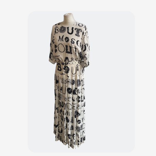 Pre owned Boutique Moshino White and Navy Typography Dress