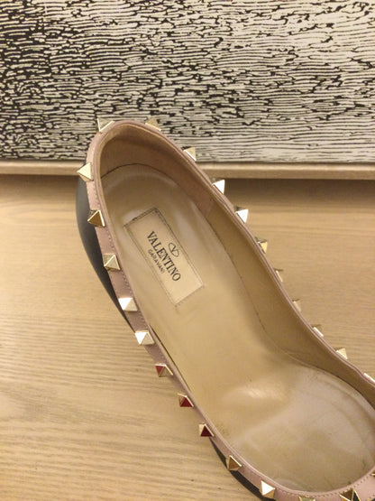 Valentino Rockstud Pumps ( Size 8) 41
