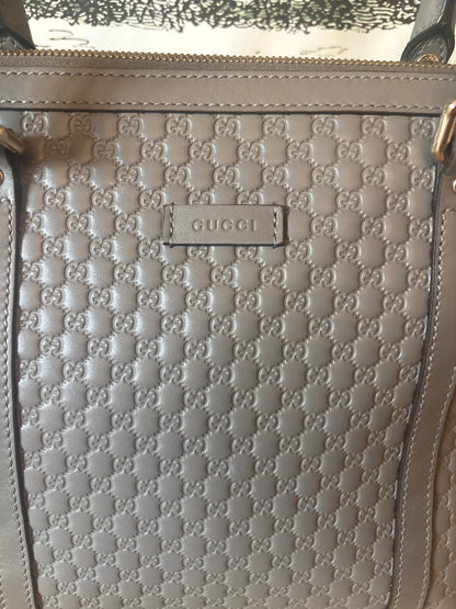 Close up of Gucci Logo 