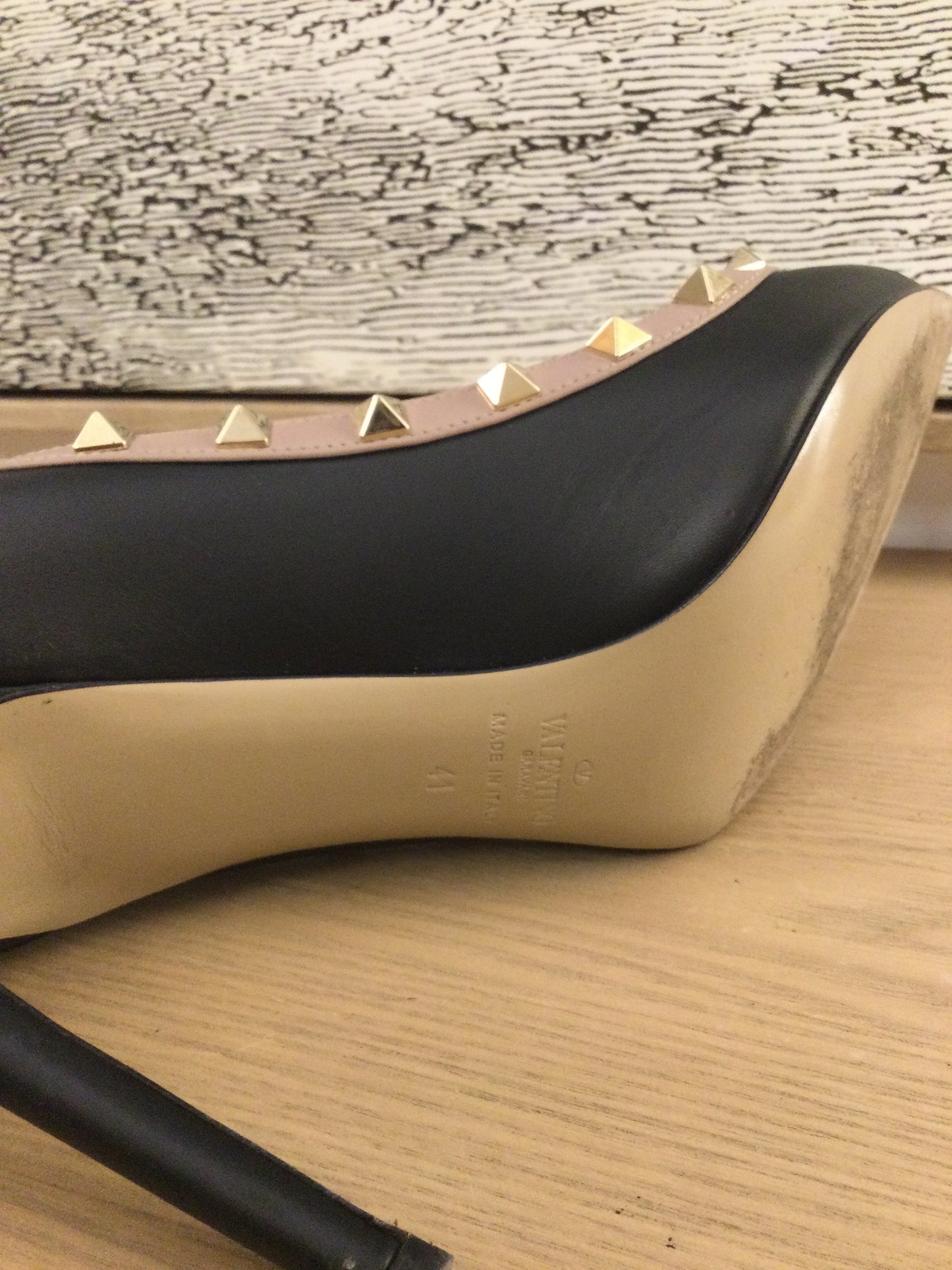 Valentino Rockstud Pumps ( Size 8) 41