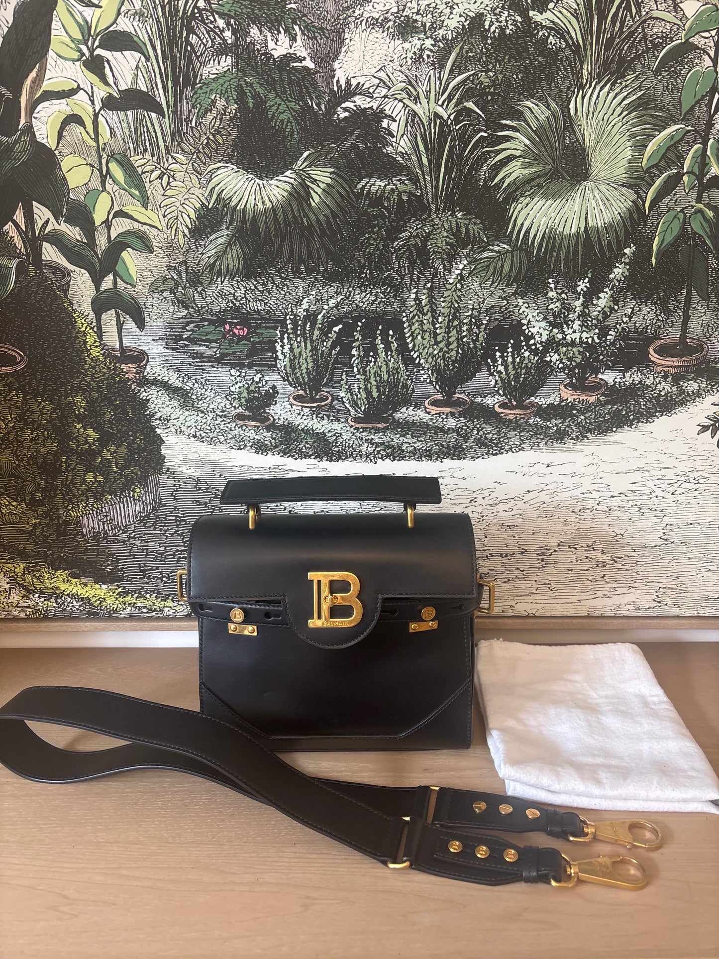     Balmain B-Buzz 23 smooth calfskin leather handbag front view