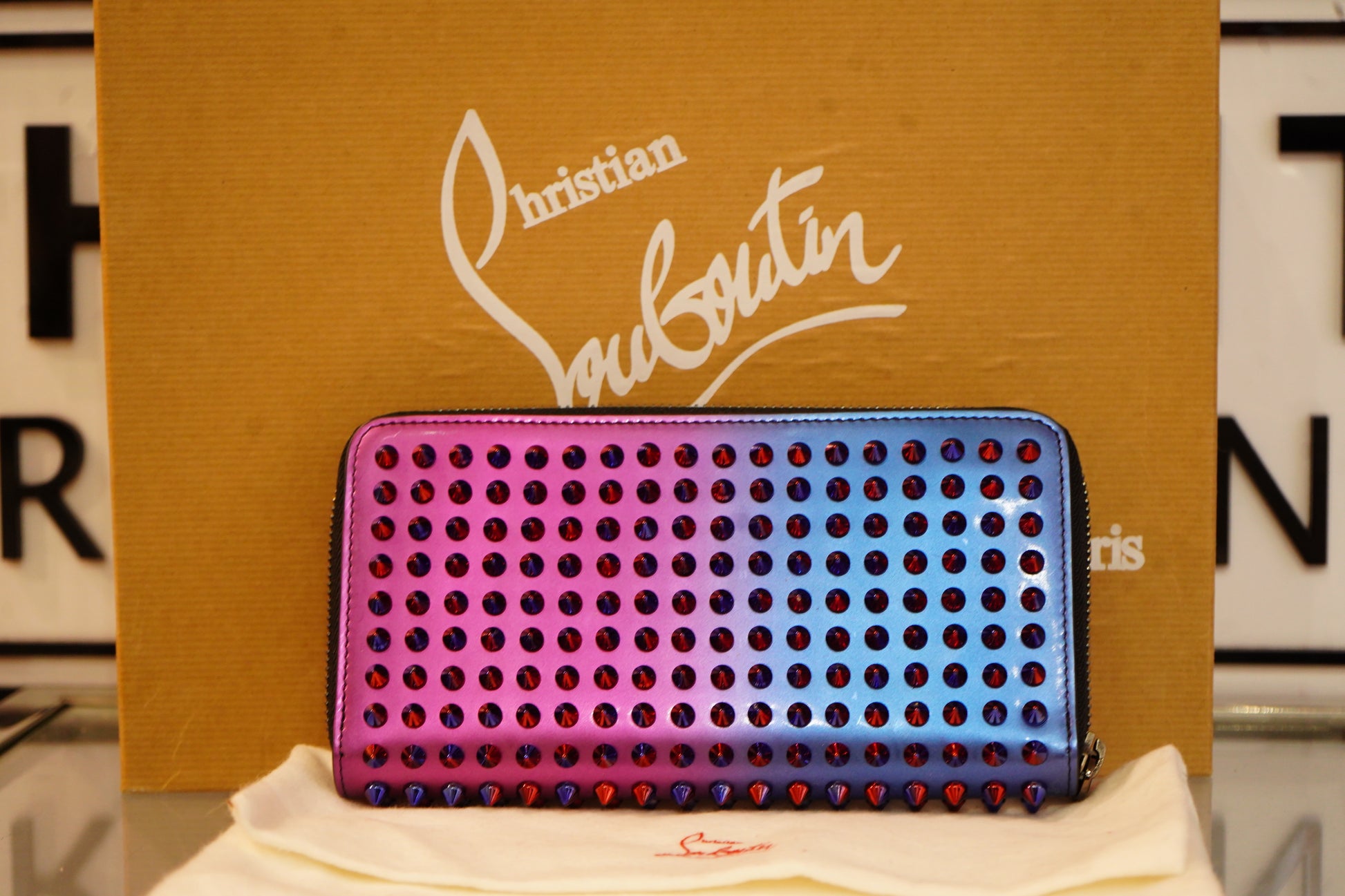 with box preloved  Louboutin Patent Scarabe Spikes Panettone Wallet Bag