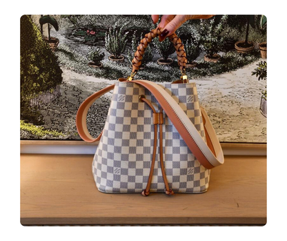 Pre owned Louis Vuitton NeoNoe MM Damier Azur Bucket Bag
