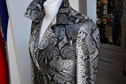 Betty Berkley Outdoor Lightweight Snakeskin Coat (10)