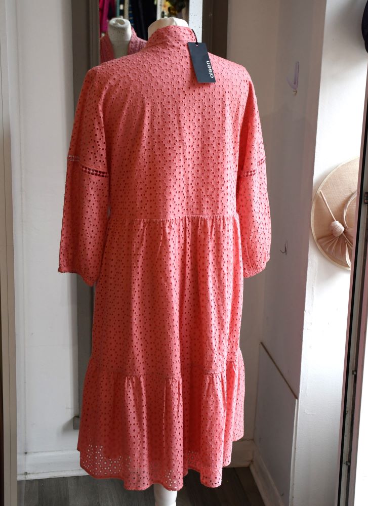 back of summer preowned bnwt Olsen Peach Blush Anglaise Cotton Dress 