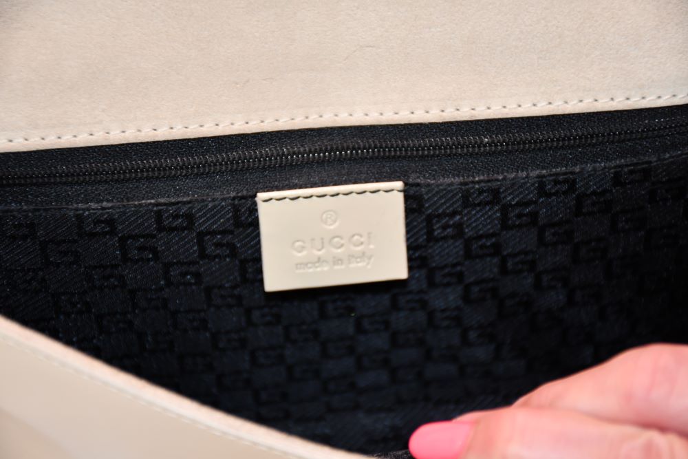 Gucci Vintage Beige Patent Leather Bag