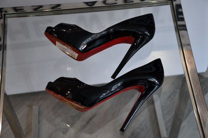 Louboutin Very Prive 120 Patent Shoes (6.5)