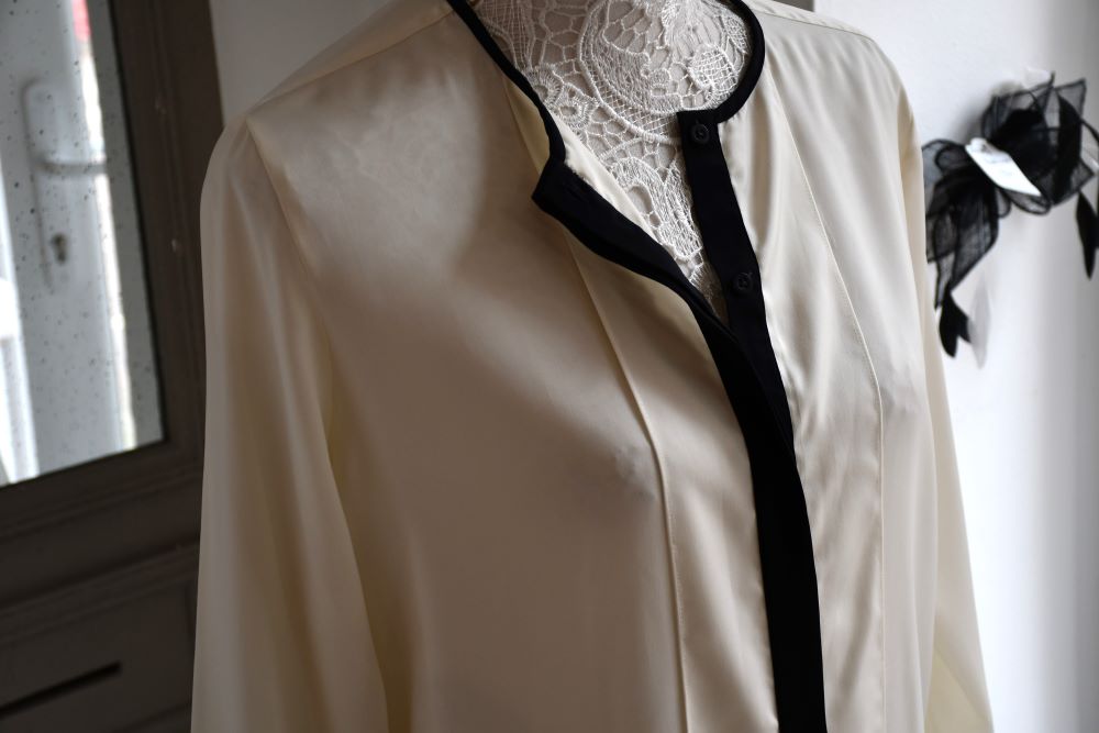 Ralph Lauren Cream Black Trim Shirt (L)