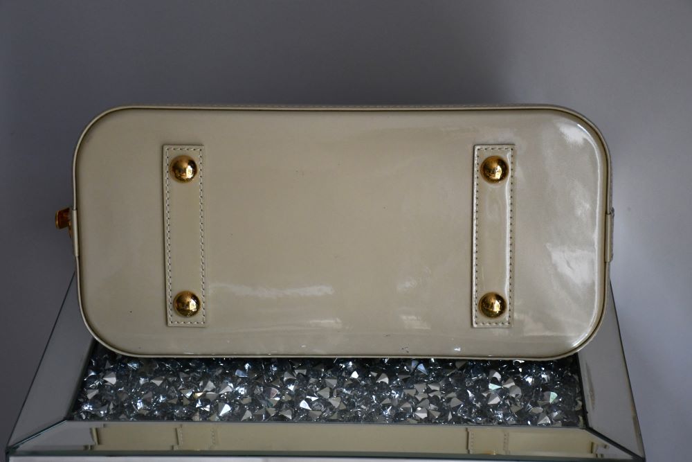 Louis Vuitton Alma Vernis PM Blanc Corail Bag