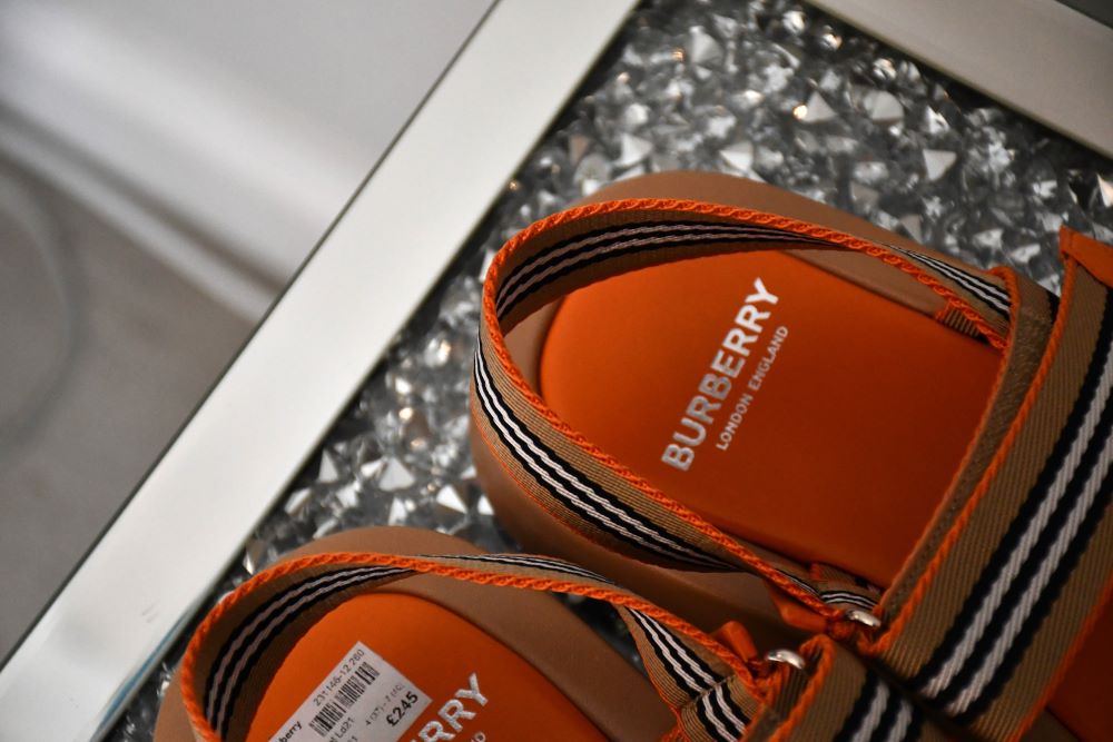 Burberry Alf Sol Eve Orange Sandal (6) BNWT