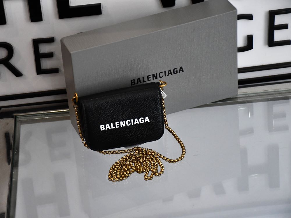 with box preloved Balenciaga Cash Mini black Wallet on Chain