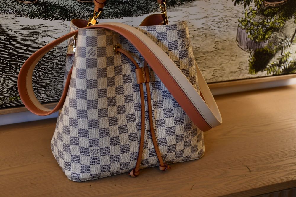 Louis Vuitton NeoNoe MM Damier Azur Bucket Bag