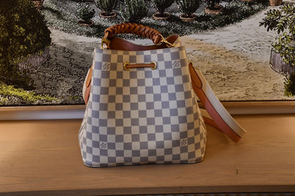 Louis Vuitton NeoNoe MM Damier Azur Bucket Bag