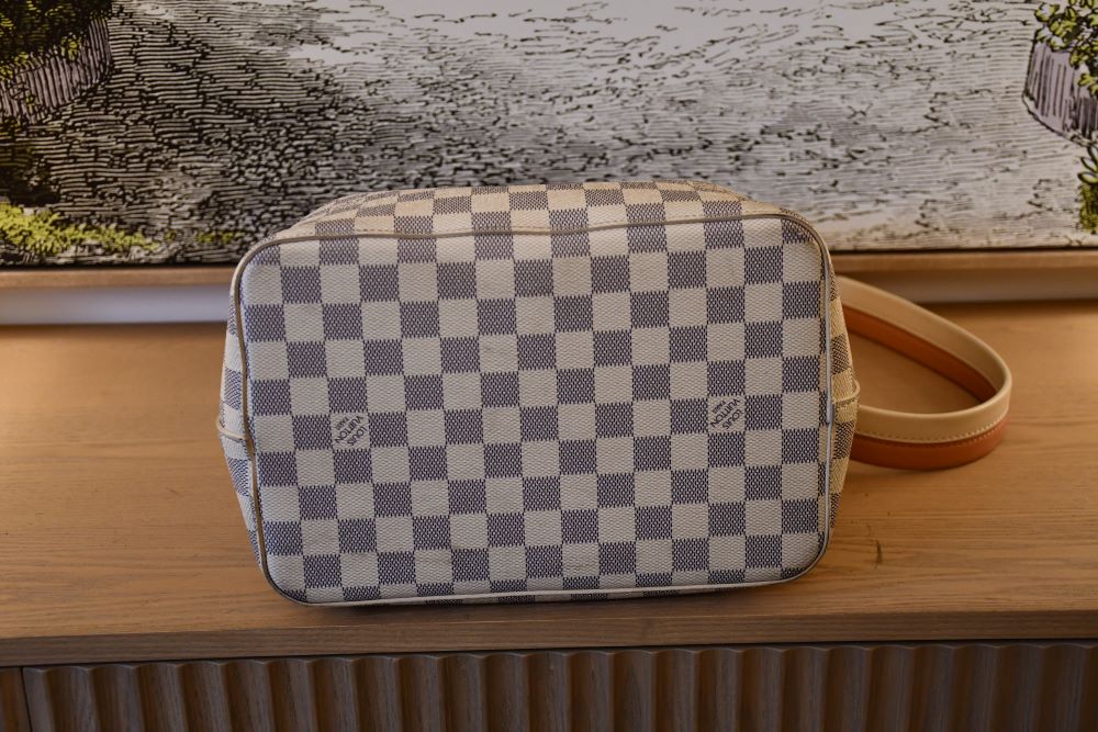 Louis Vuitton NeoNoe MM Damier Azur Bucket Bag