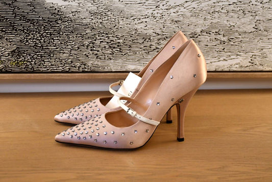 pre owned unworn Gucci Double G Logo pink  Satin D’Orsay Shoes