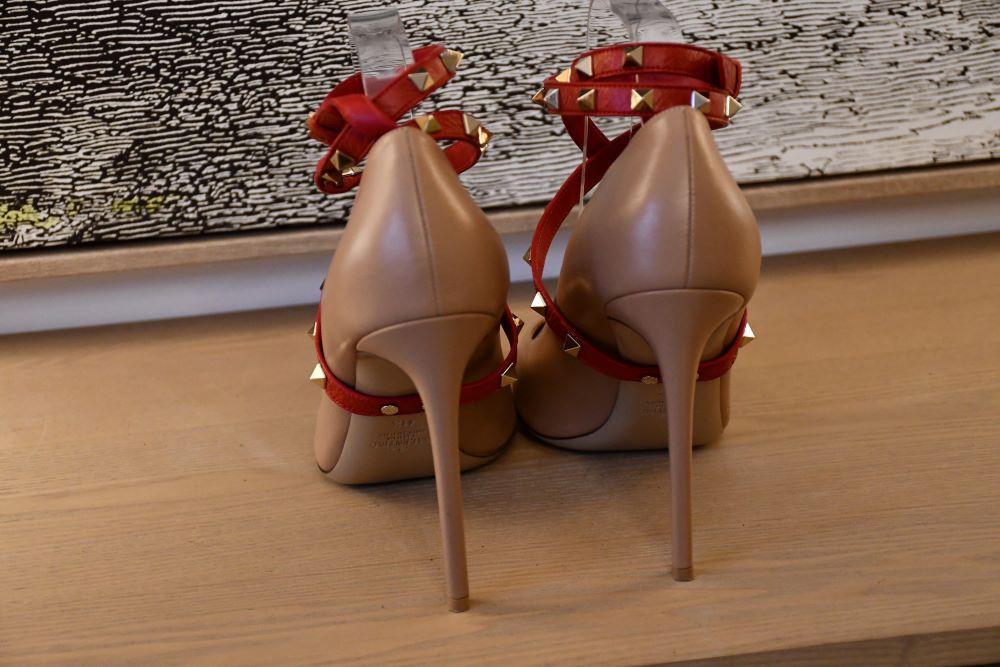 Valentino Garavani Rockstud Pumps (41.5) 8.5