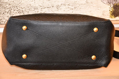 Louis Vuitton Maida Hobo Empriente Monogram Bag