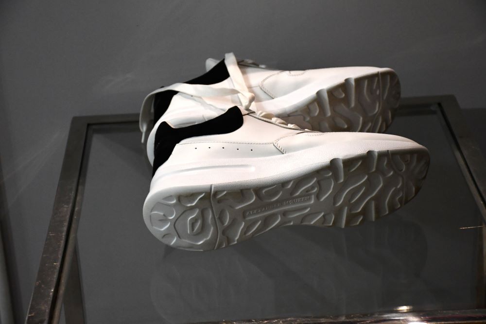 Alexander McQueen White Larry Oversized Trainers (5)