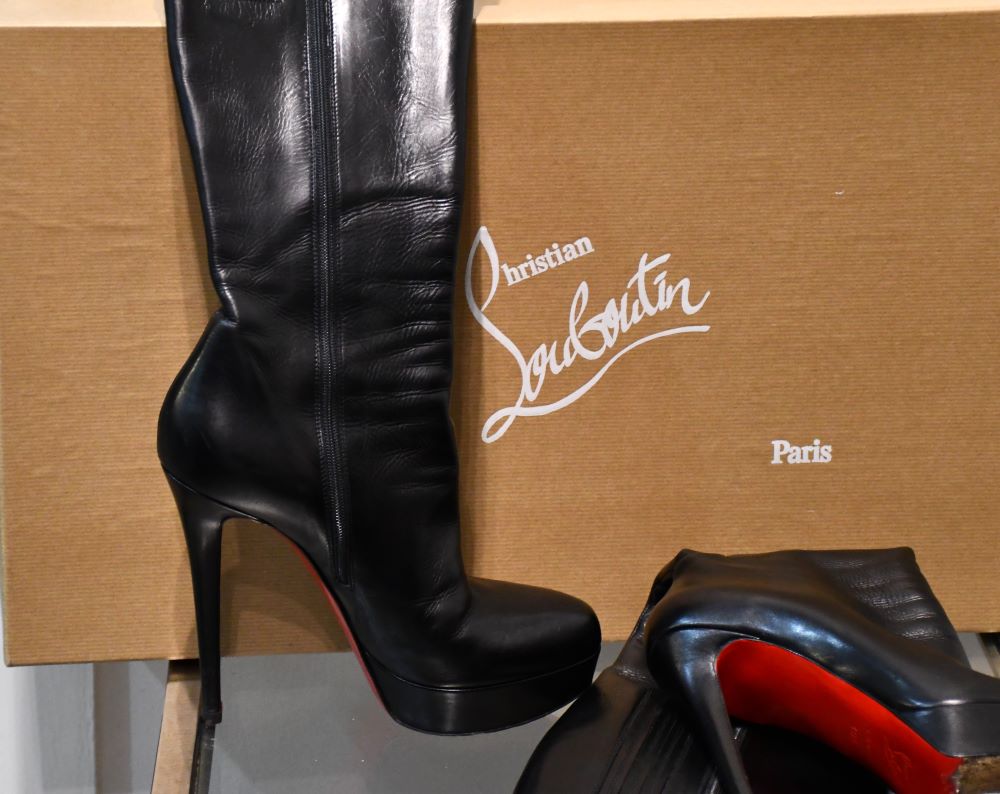 Louboutin Bianca Botta 140 Shiny Calf Leather Black Boots (40.5)