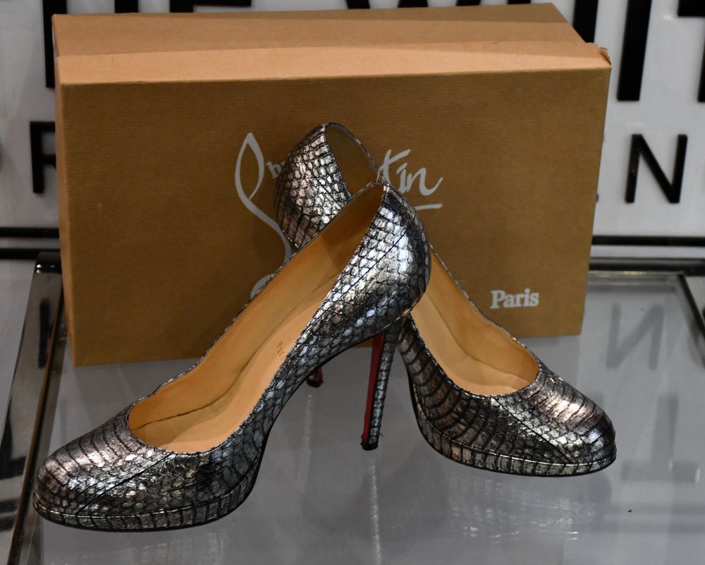 Silver louboutin pumps online