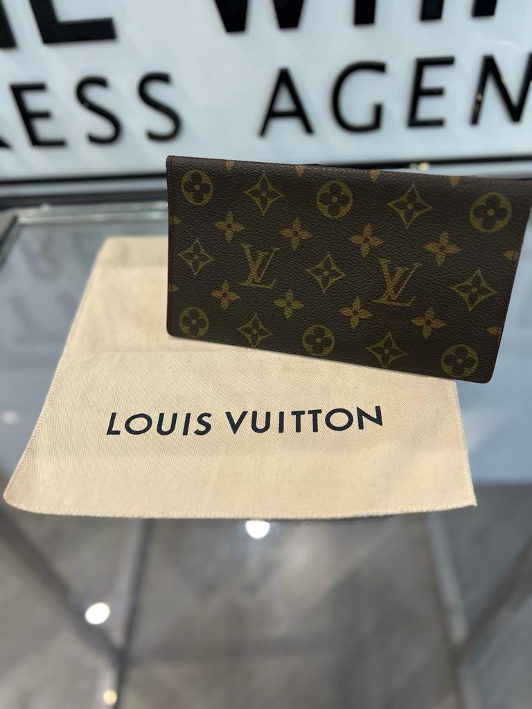 Louis Vuitton bi fold deals Wallet