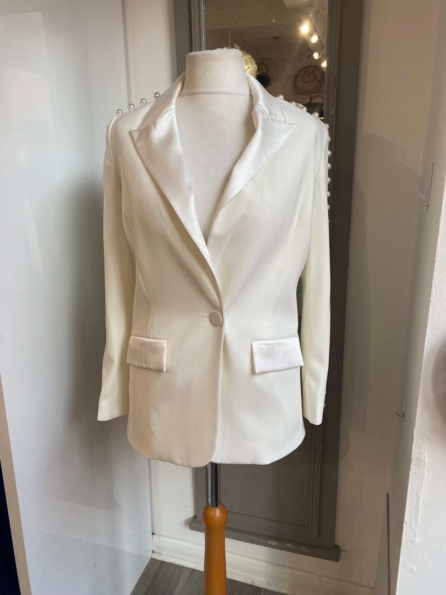 Nadine Merabi White Pearl Jacket (S/M) NO Discount