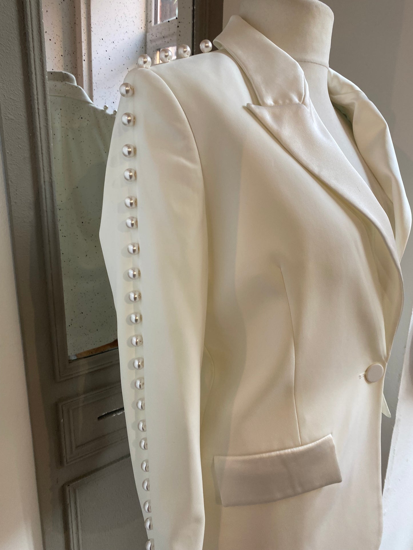 Nadine Merabi White Pearl Jacket (S/M) NO Discount