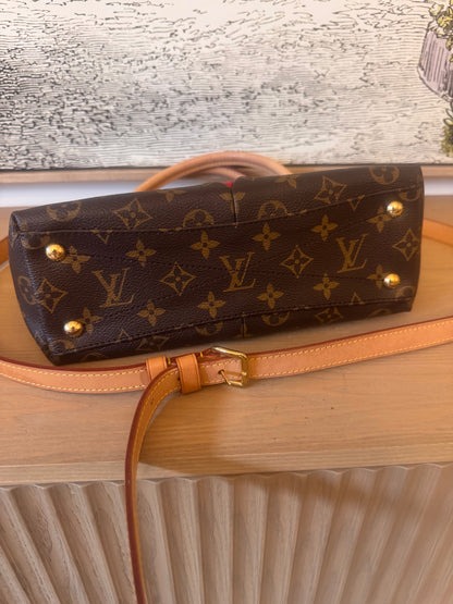 Louis Vuitton V Monogram PM Tote
