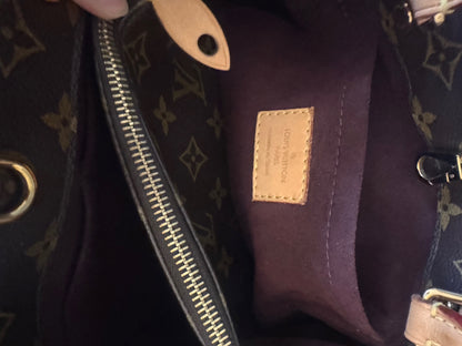 Louis Vuitton Montaigne PM Monogram Bag